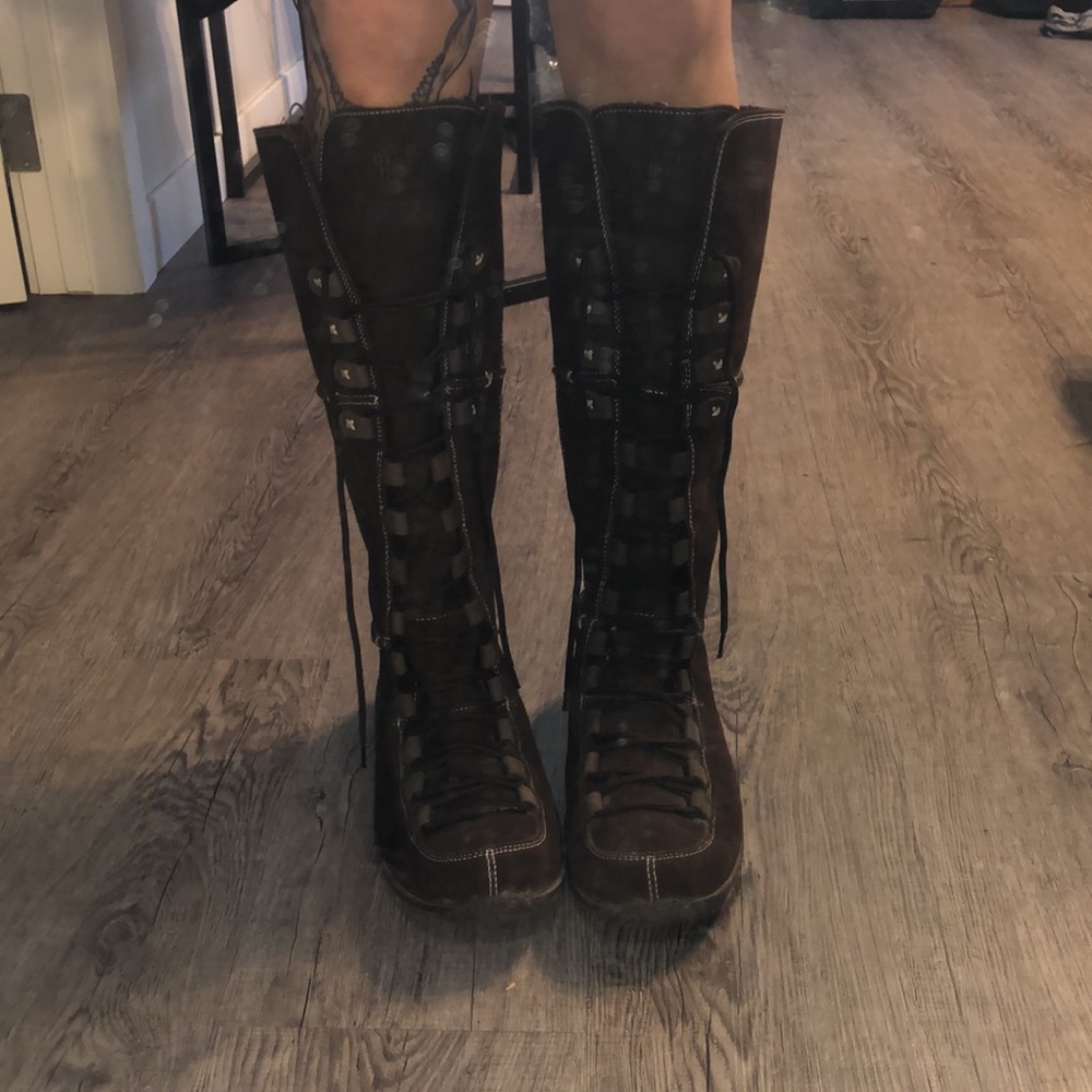 Roberto vianni brown suede tall boot